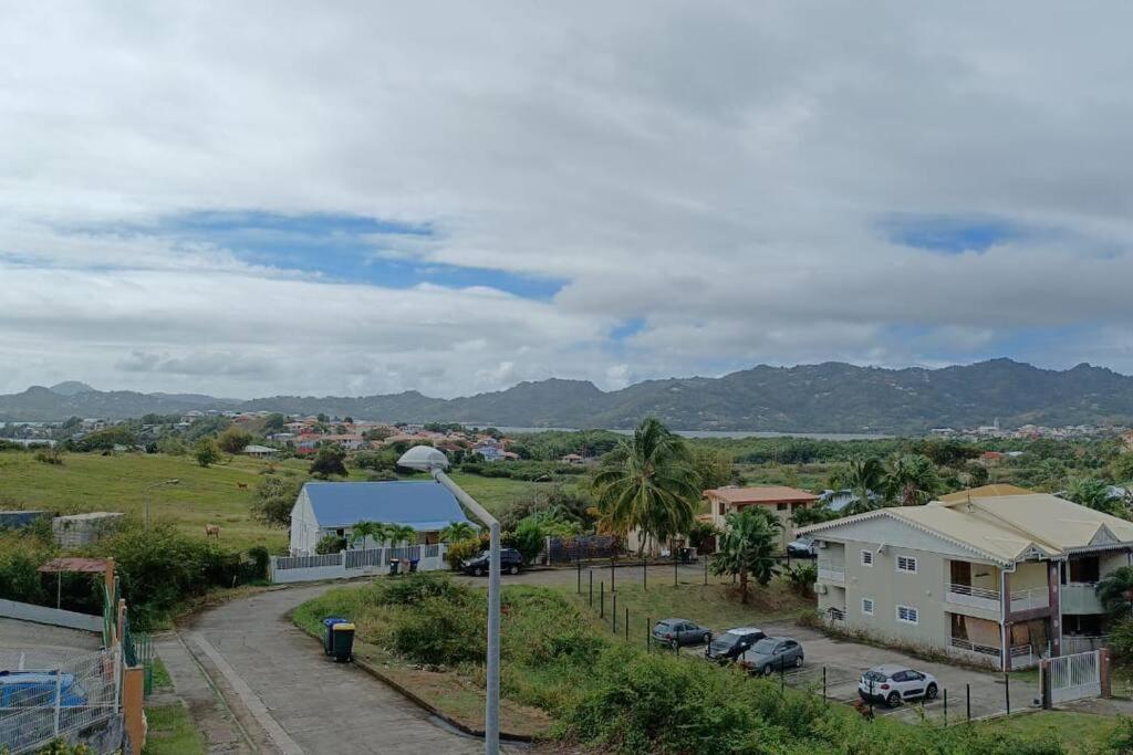 A 10Min De La Plage, Agreable Appartement Lumineux Le Robert Exterior foto